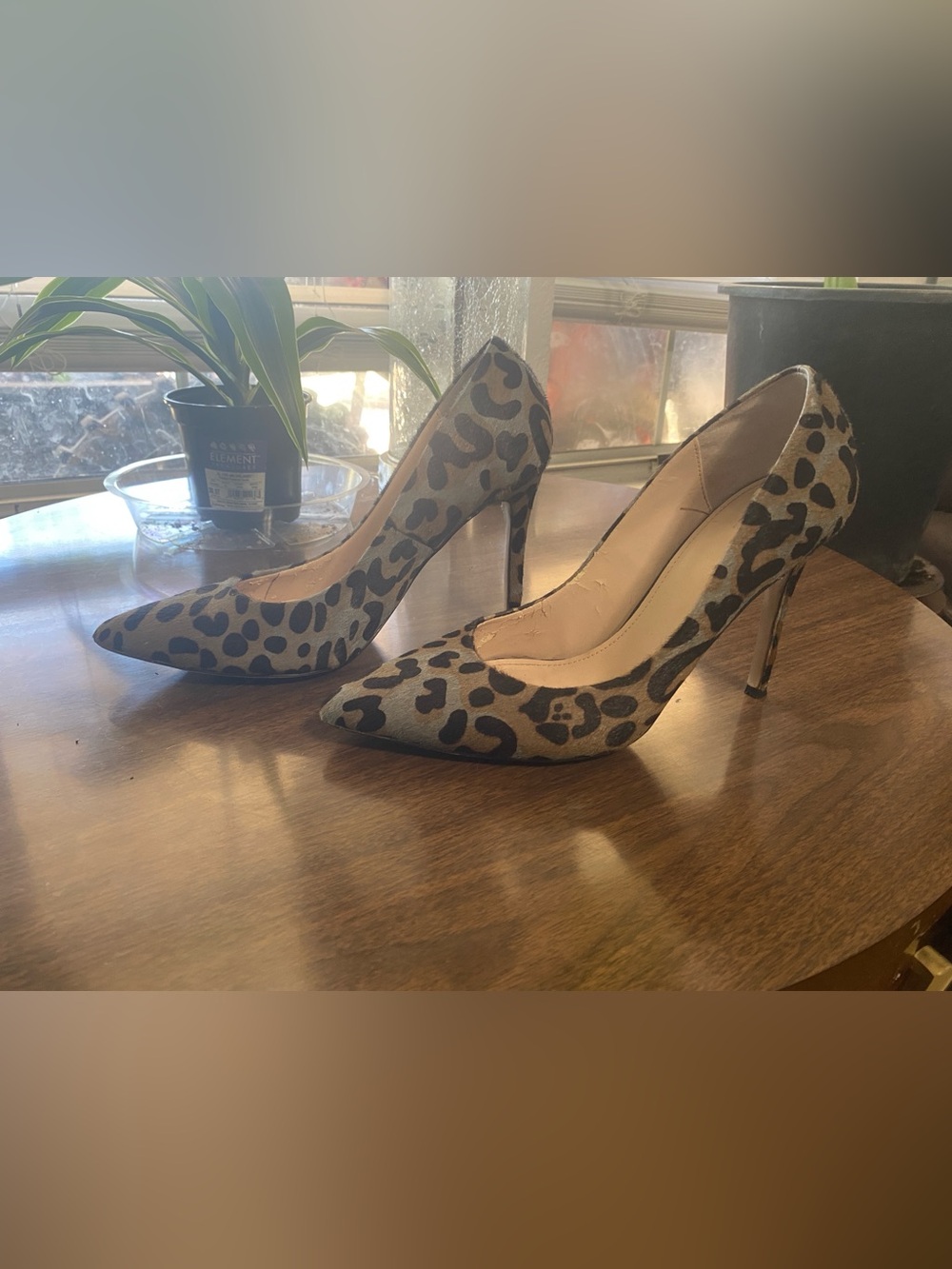 Victoria Secret Leopard Print Pointed Toe Stiletto Pumps size 8